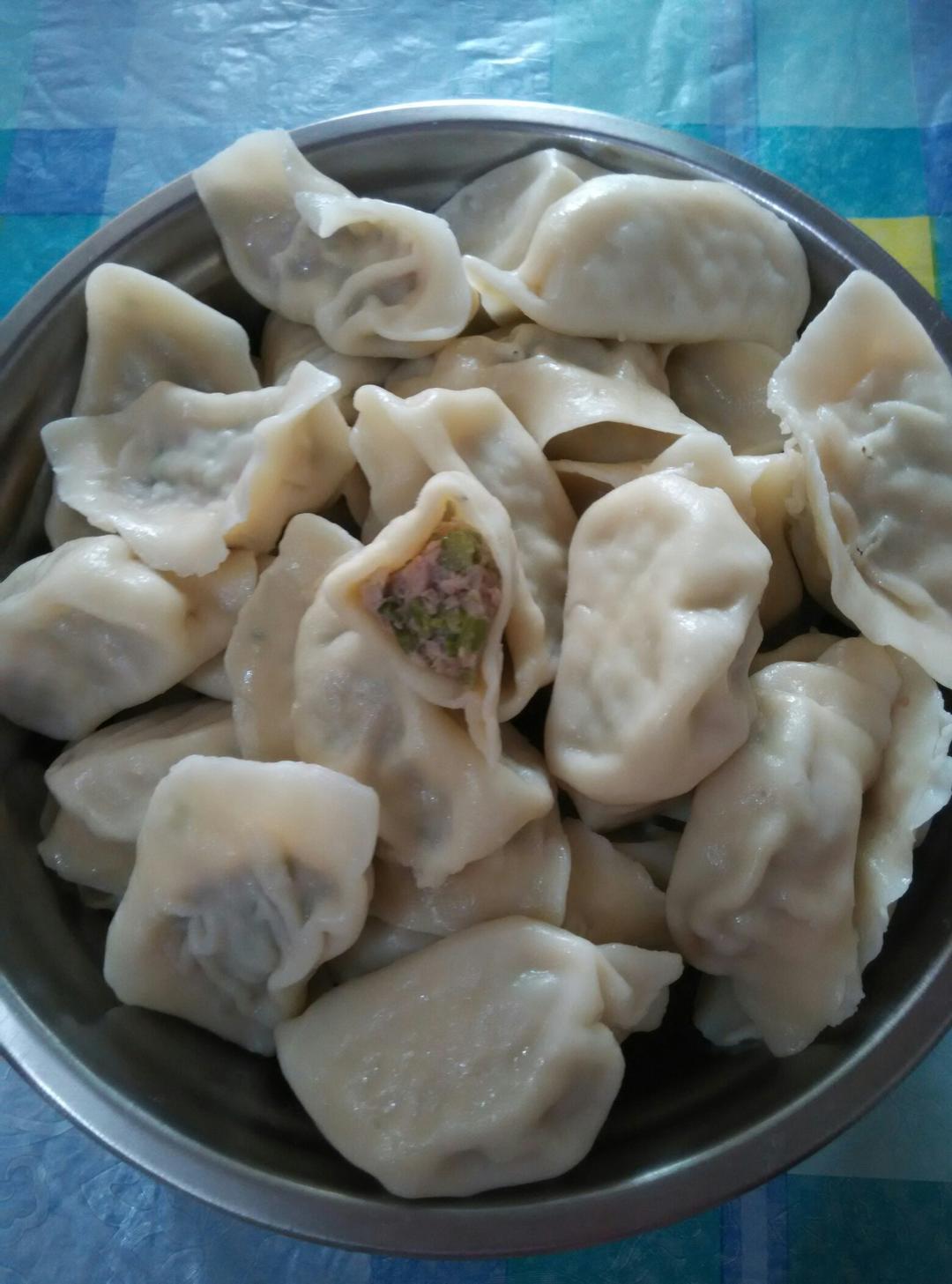 饺子 猪肉芹菜水饺 快乐吃喝做的猪肉芹菜水饺