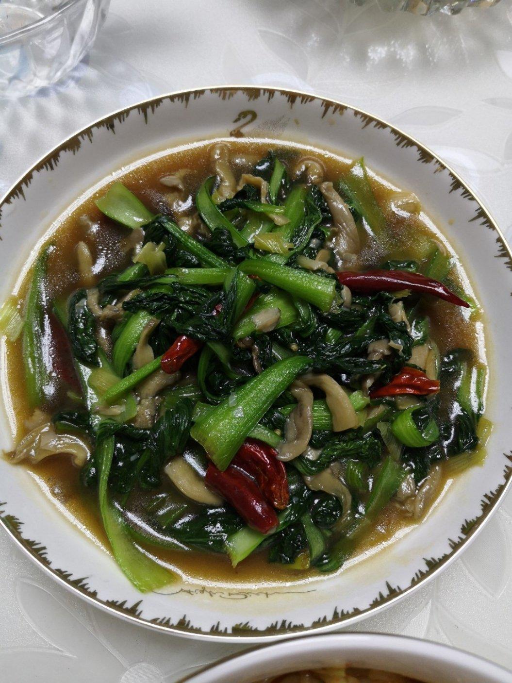 清炒蘑菇青菜