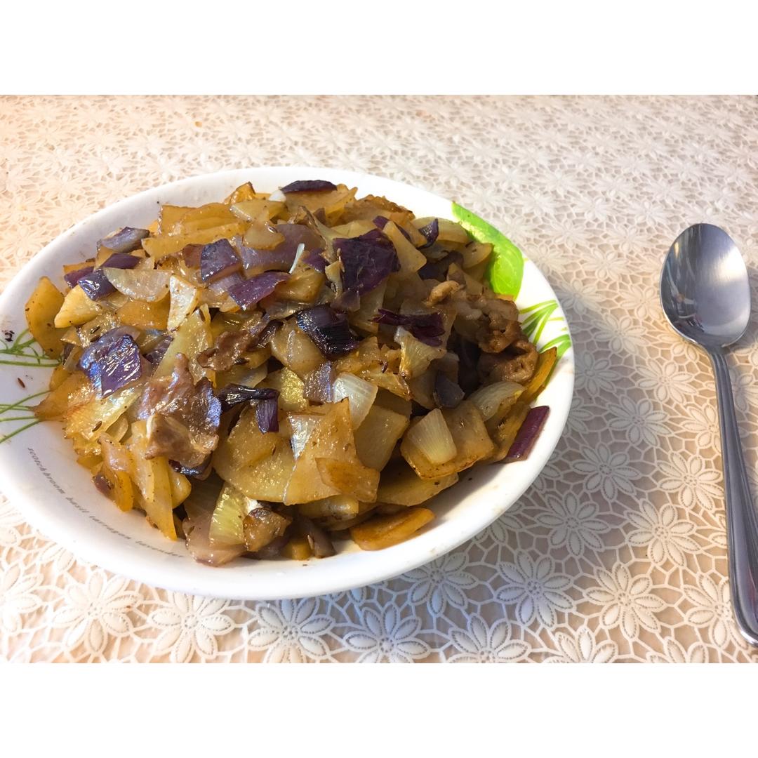边吃边流泪的「孜然土豆片」