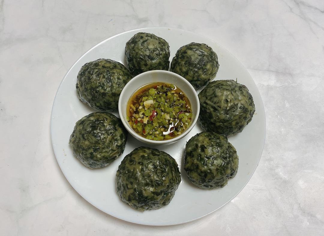 忆苦思甜 红薯叶窝窝头的做法