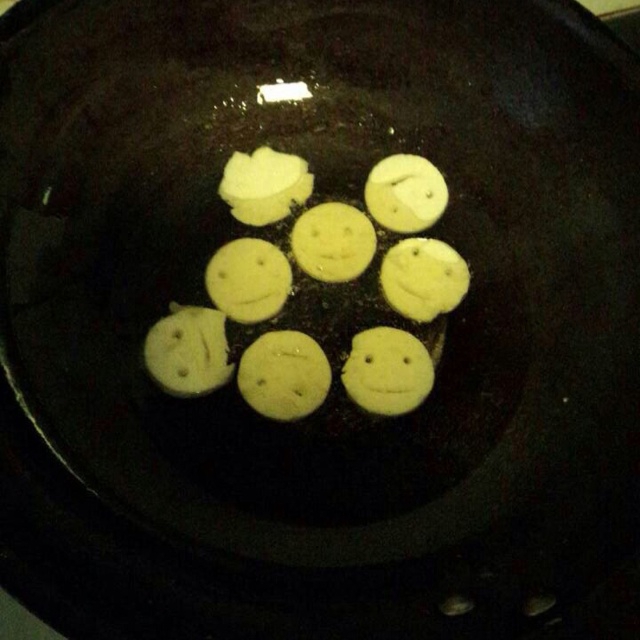 纽扣土豆饼