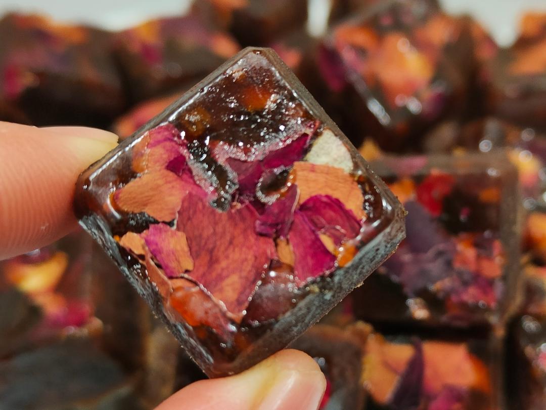 生姜红枣桂圆玫瑰花红糖块儿