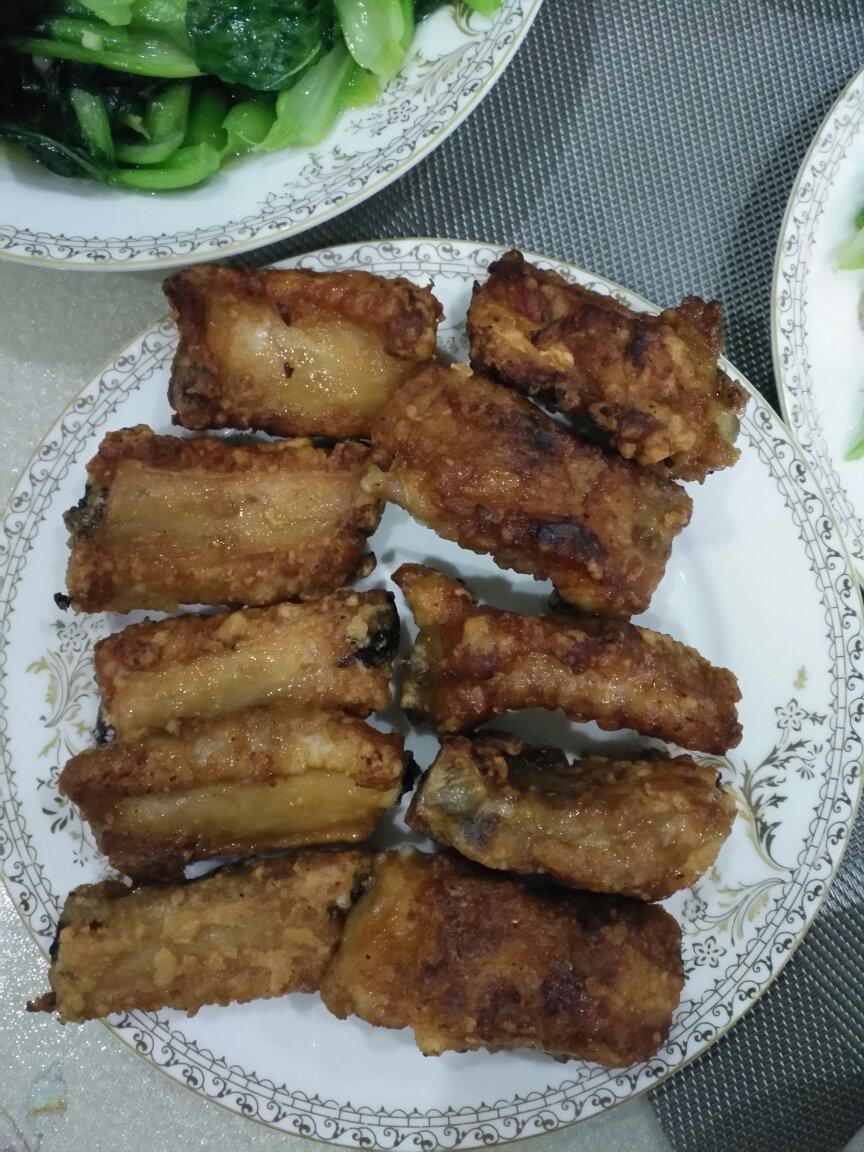 金牌蒜香排骨
