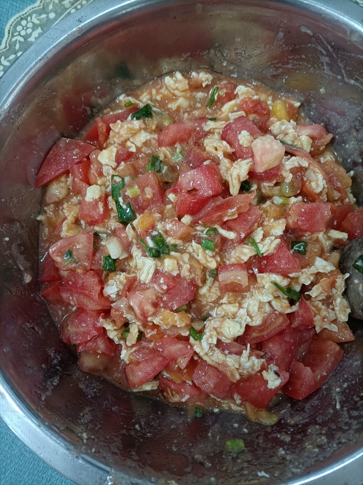 西红柿鸡蛋饺子的做法