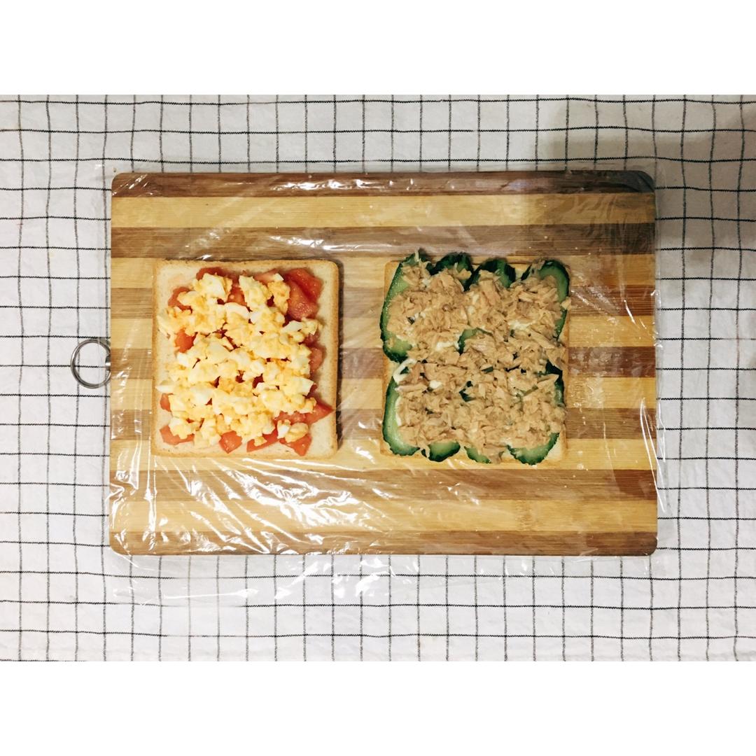 金枪鱼鸡蛋沙拉三明治