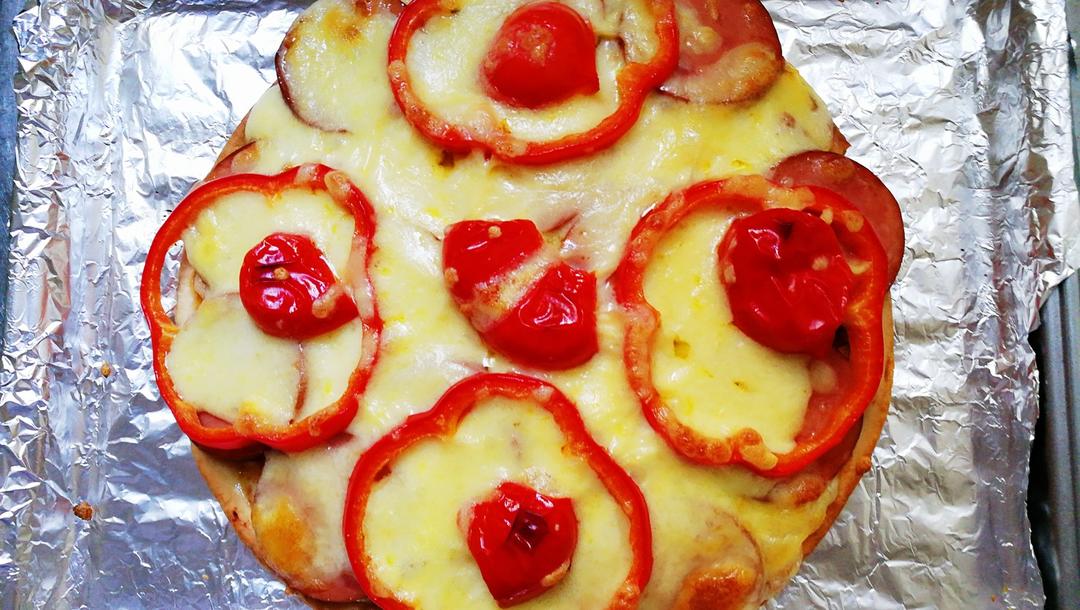 8寸纯手工什锦披萨