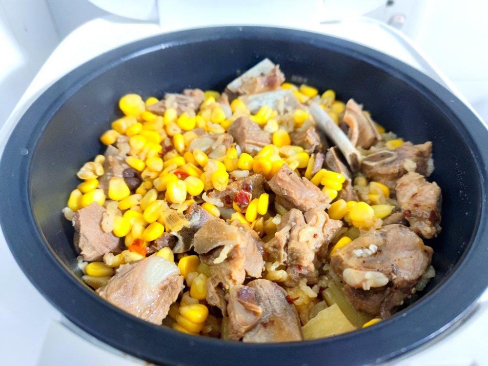 酱香排骨饭