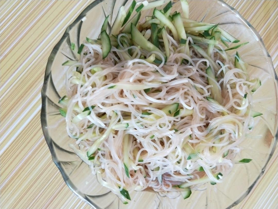 凉拌粉丝黄瓜-饭饭饭堂