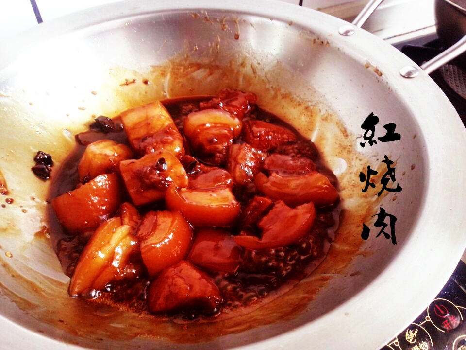 吃着碗里望着锅里的红烧肉