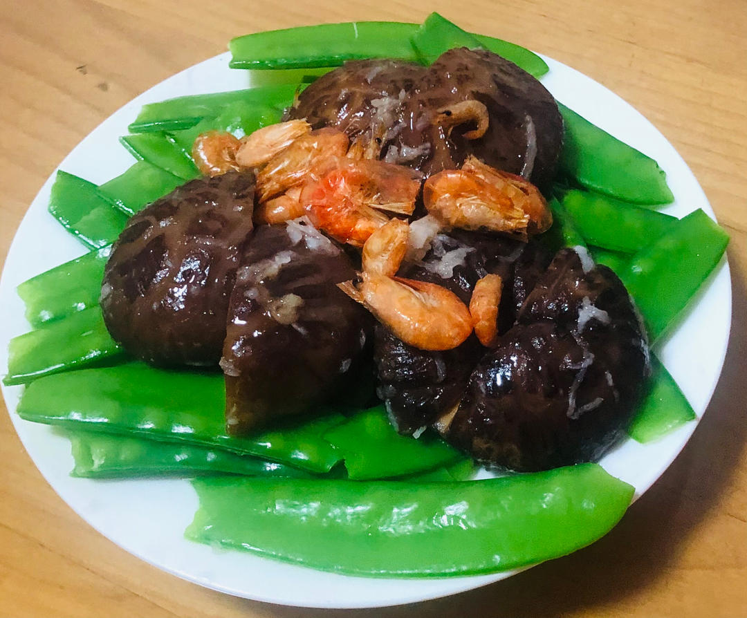 比肉好吃的黑椒蒜香花菇虾仁荷兰豆
