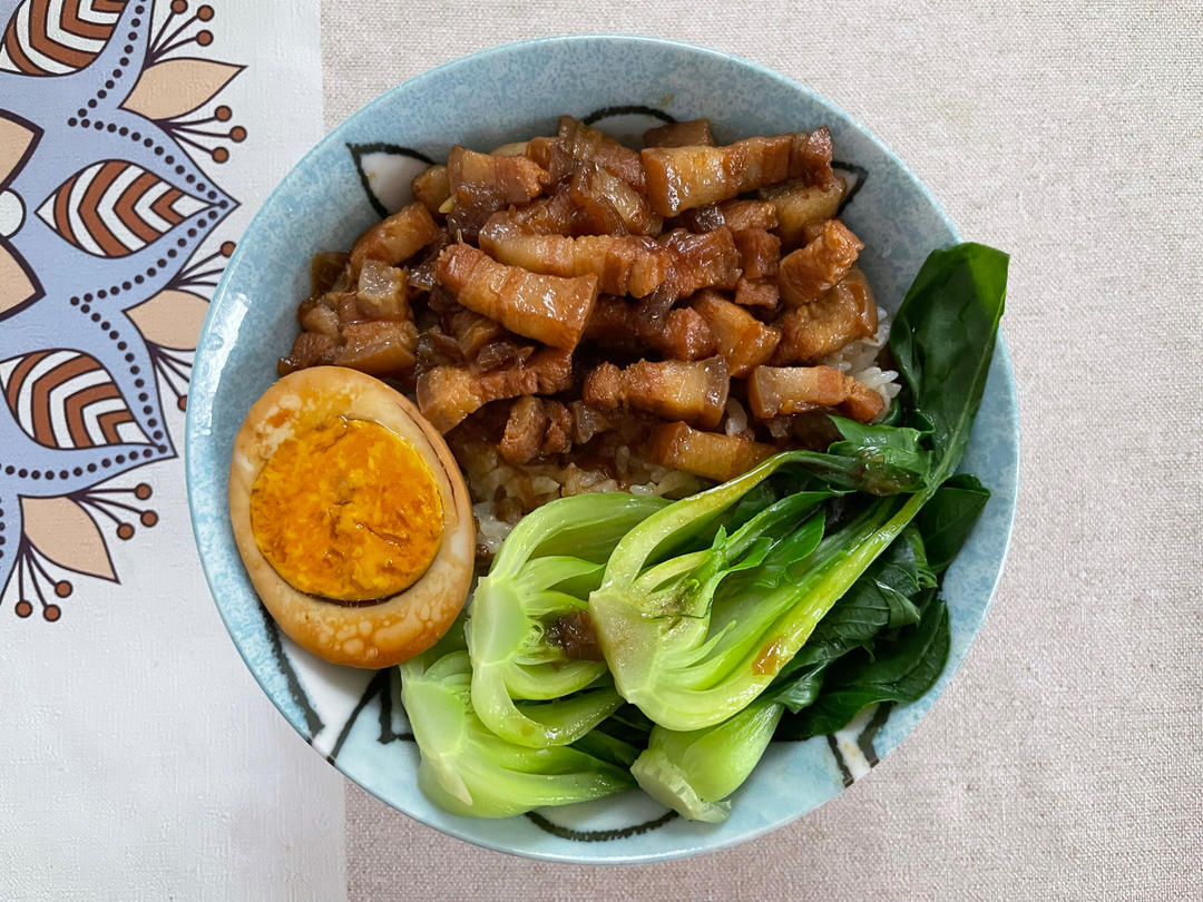 台式卤肉饭~
