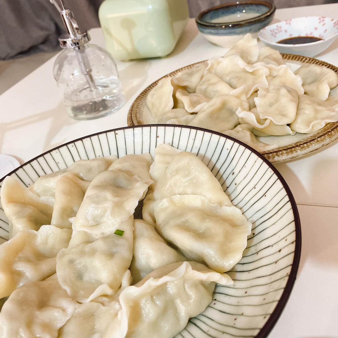 手工揉面三分钟，又韧又薄又好包的饺子皮