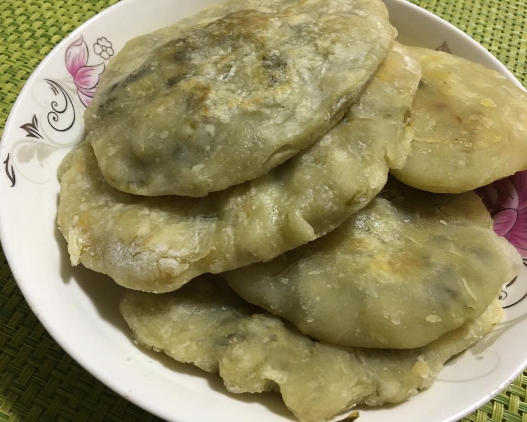 东北酸菜猪肉馅饼