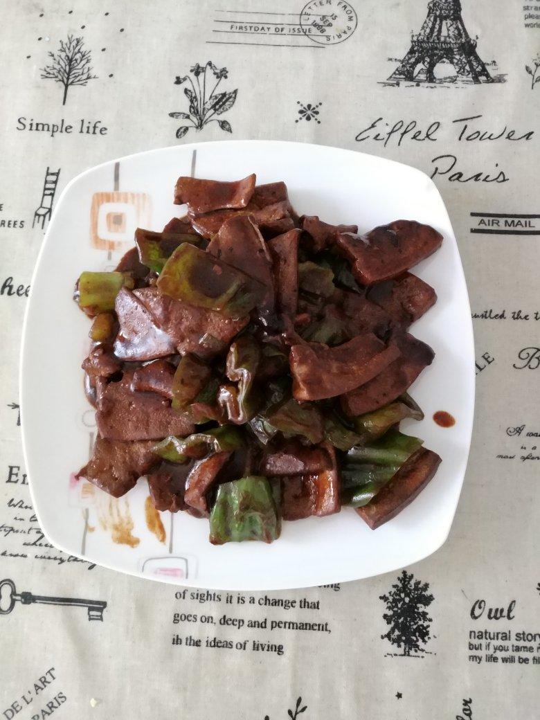 【酱爆猪肝面】