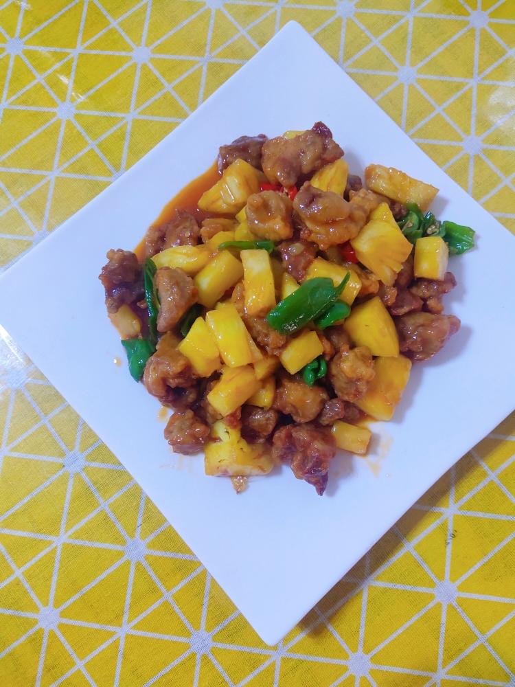 菠萝咕噜肉