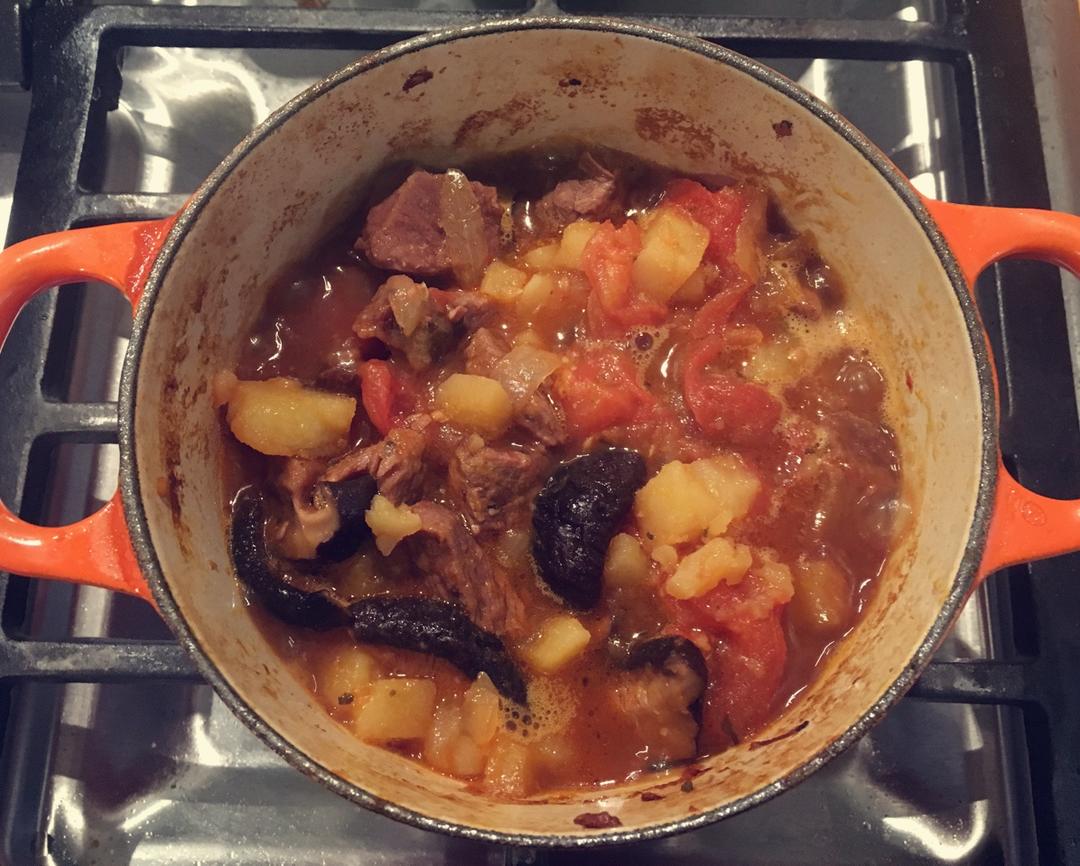 番茄土豆炖牛腩