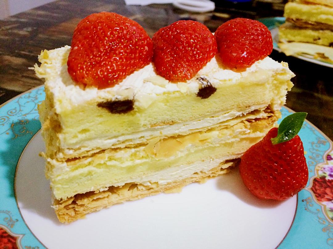 【君之】拿破仑酥（含千层酥皮、蛋糕片、奶油霜详细做法）