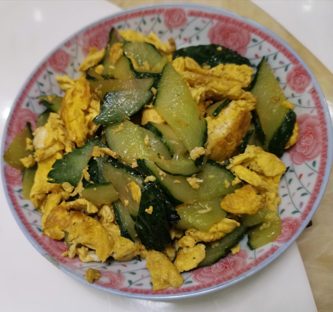 黄瓜炒鸡蛋 （青瓜炒鸡蛋）