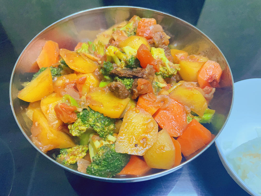 红烧牛肉土豆 （独家秘制）