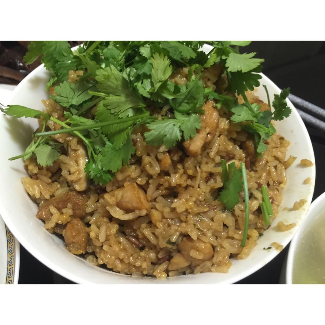 香菇鸡肉饭