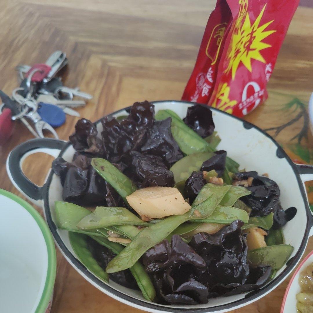 小炒荷兰豆木耳