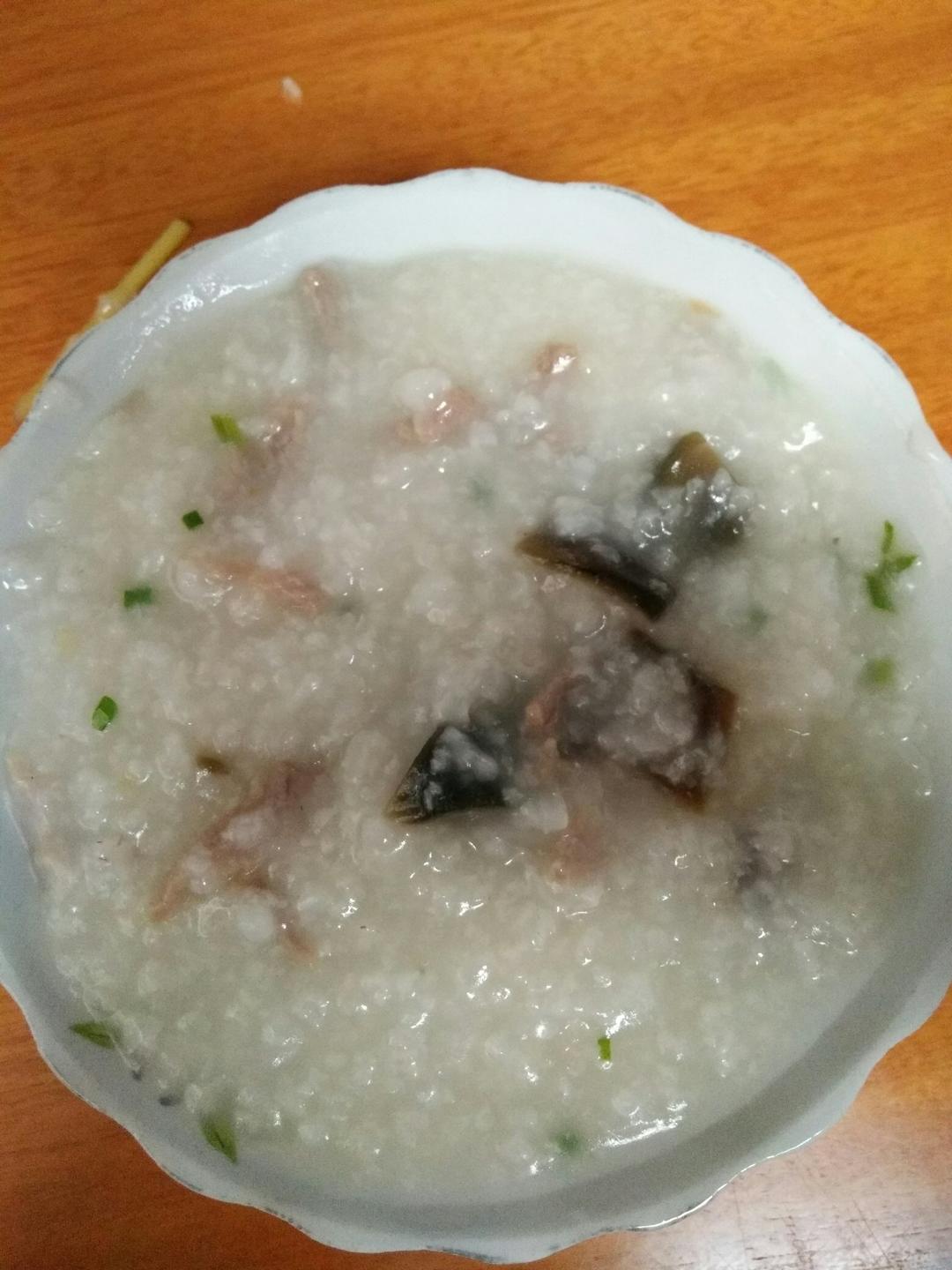 皮蛋瘦肉粥
