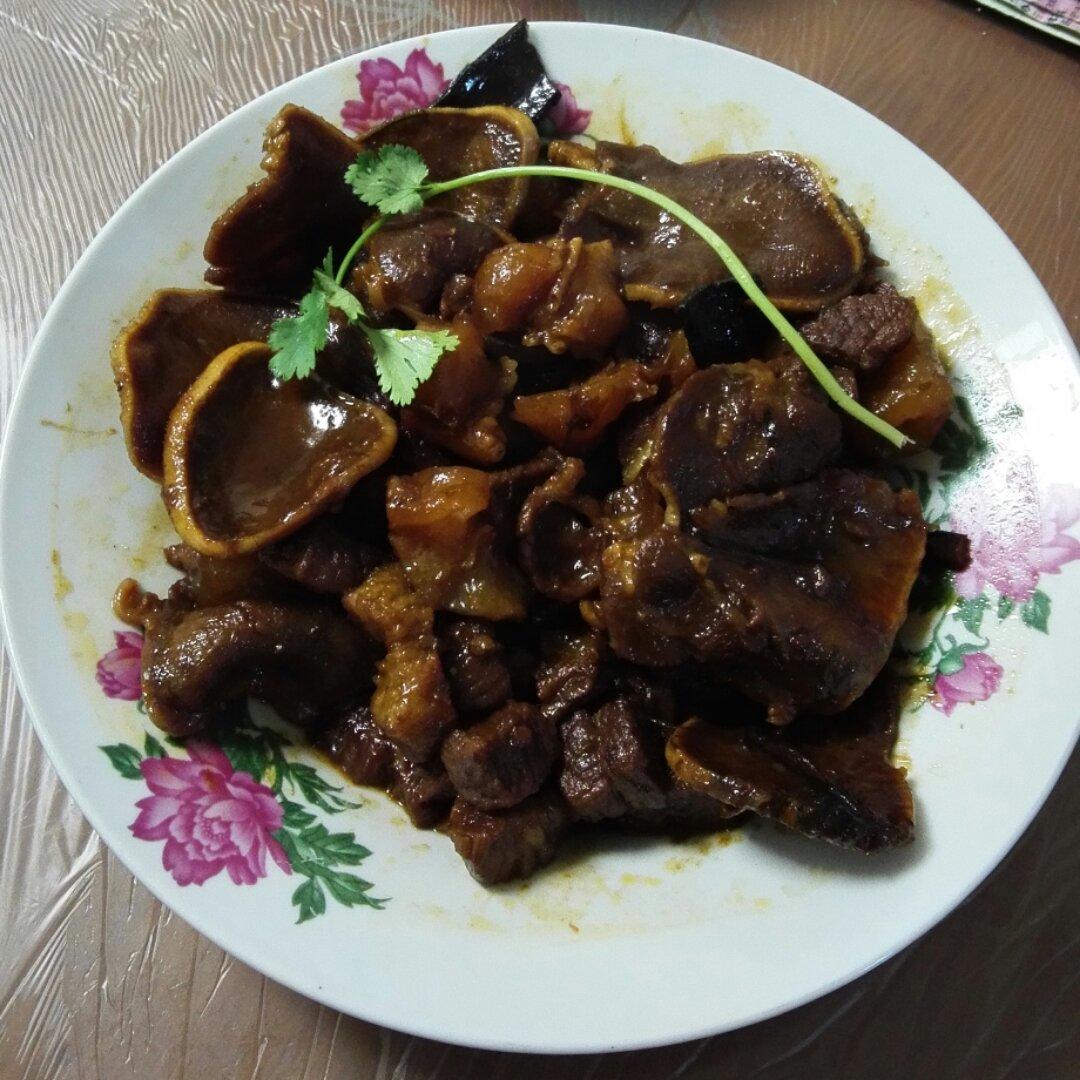 香辣牛腩煲