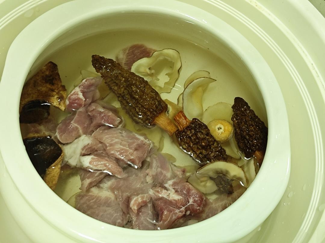 广式靓汤-羊肚菌海底椰