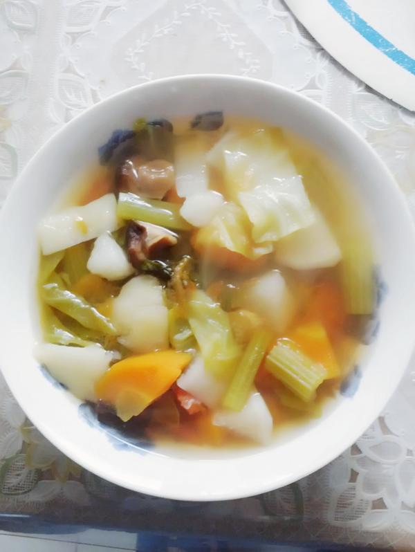 私房养生蔬菜素汤