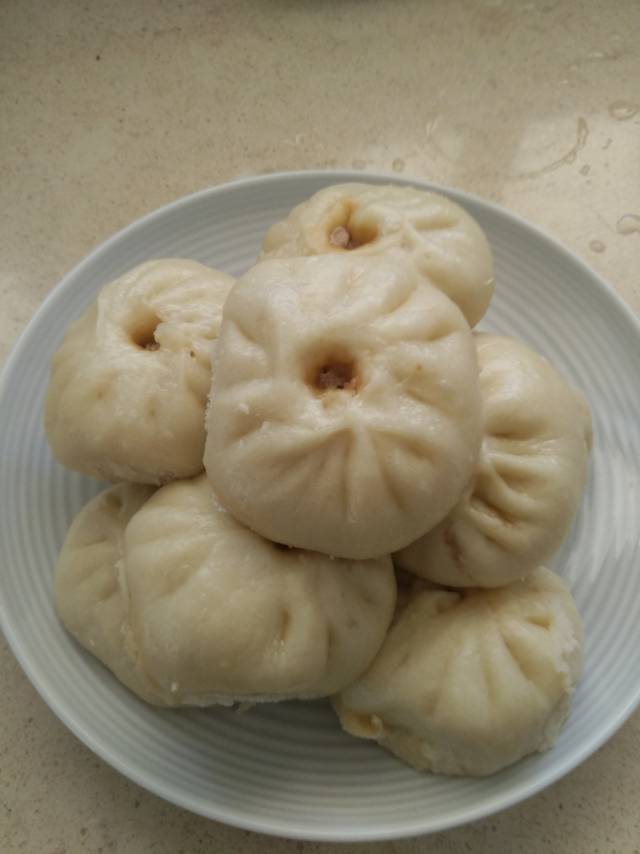 猪肉包子（附视频。一次性发酵。）
