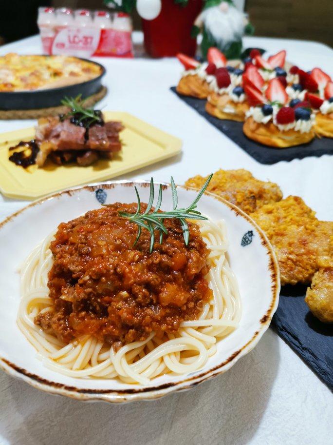 （完胜必胜客的）番茄肉酱意大利面～