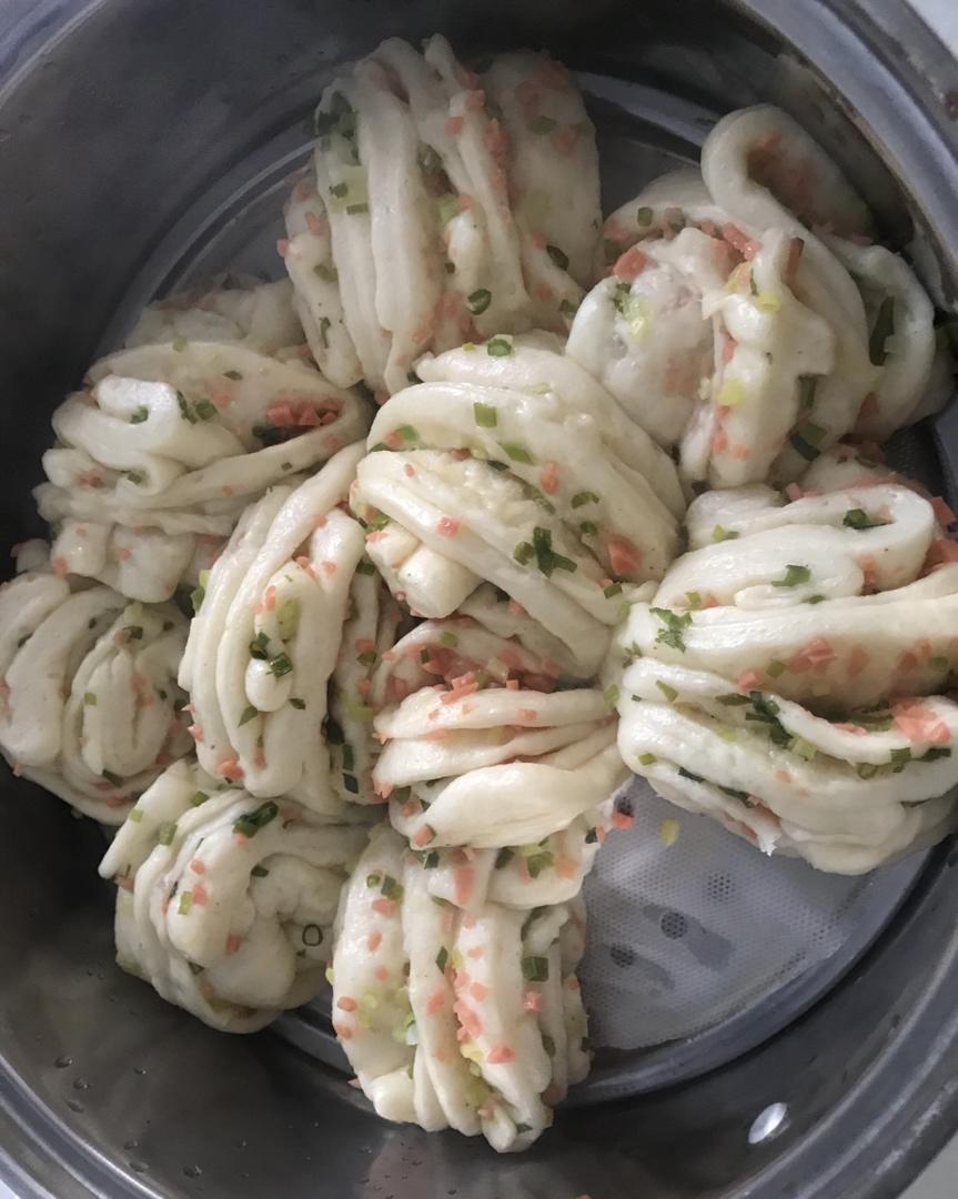 葱油花卷 Steamed Roll