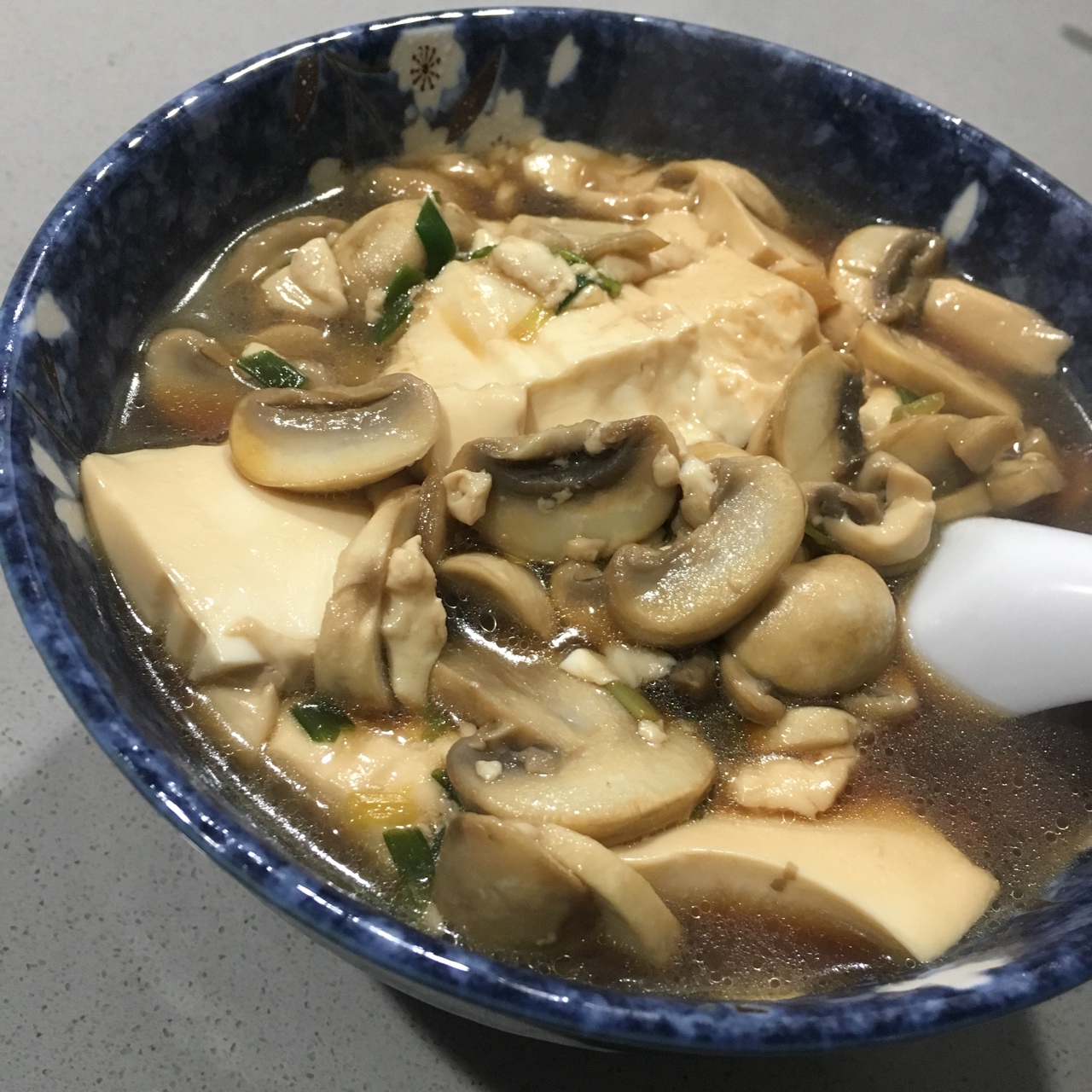 蘑菇烩豆腐