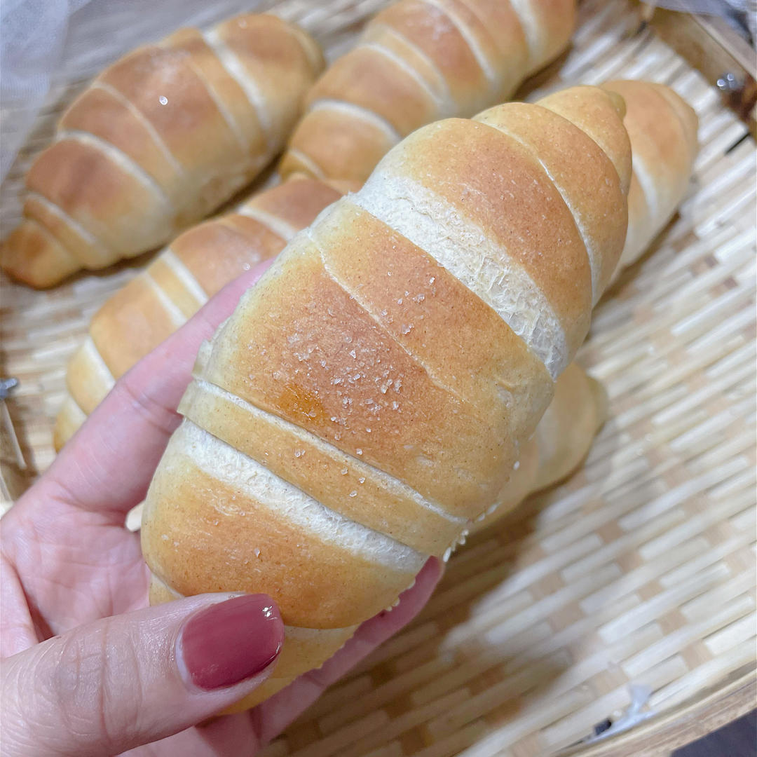 全麦芝麻盐面包