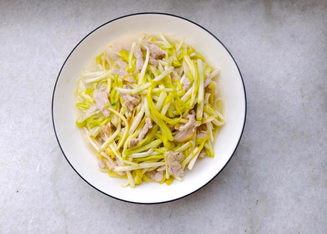 蒜黄肉丝