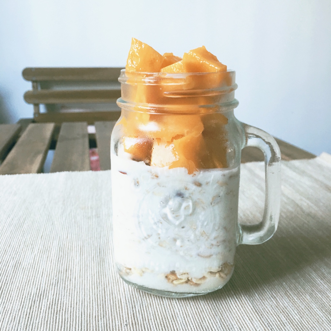 超流行的隔夜燕麦酸奶！！