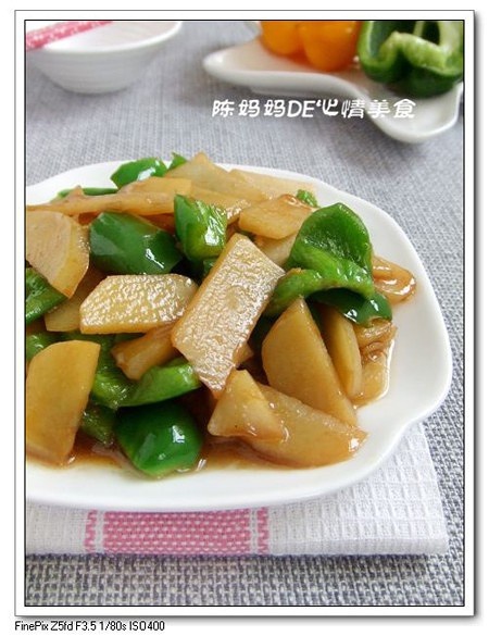 土豆片炒青椒