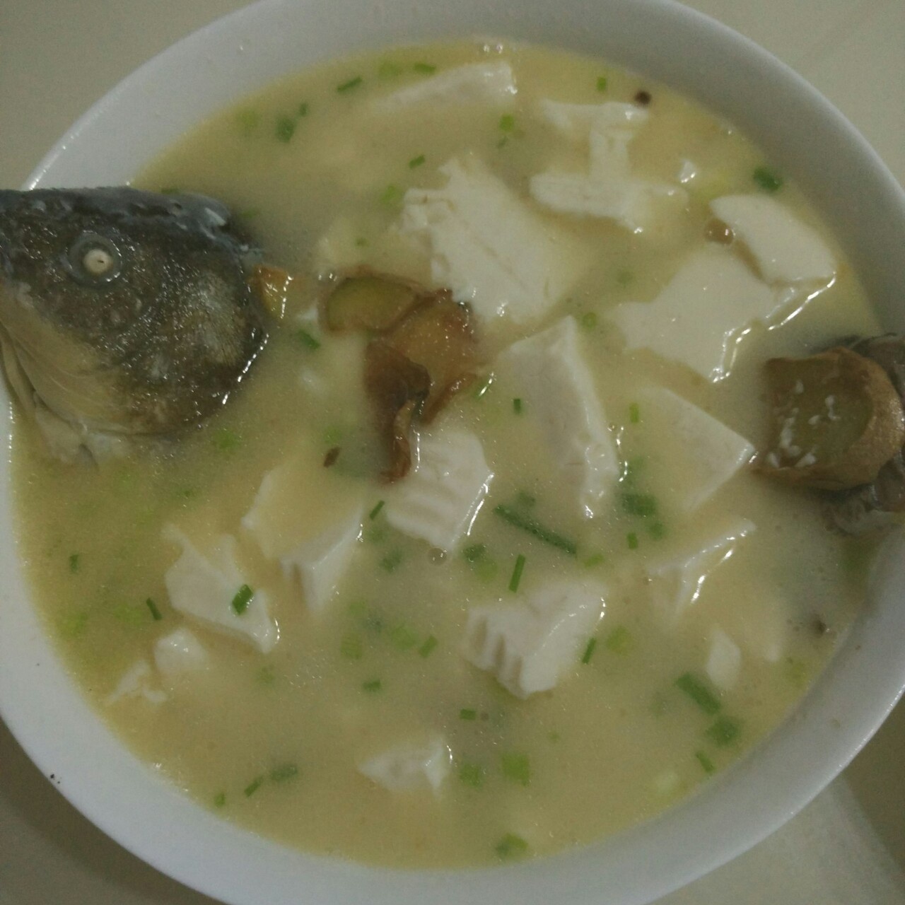 鲫鱼豆腐汤