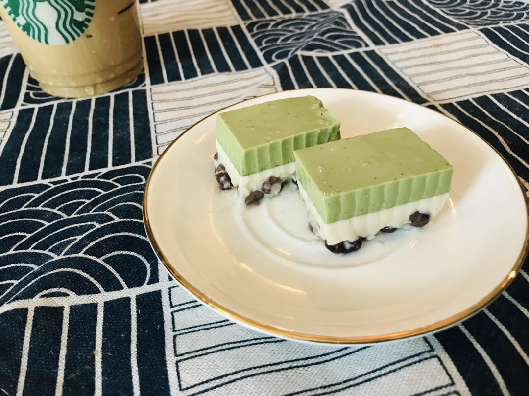 抹茶红豆奶糕