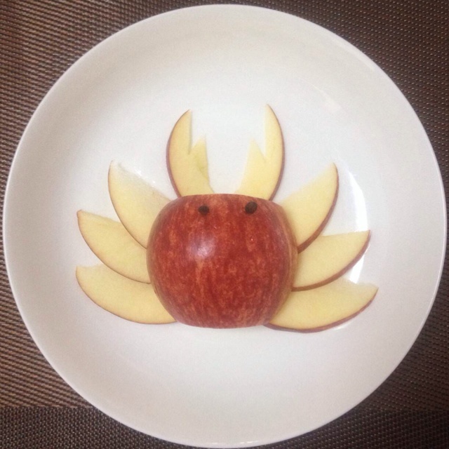 cc的魔幻厨房做的夏日风情椰子树果盘