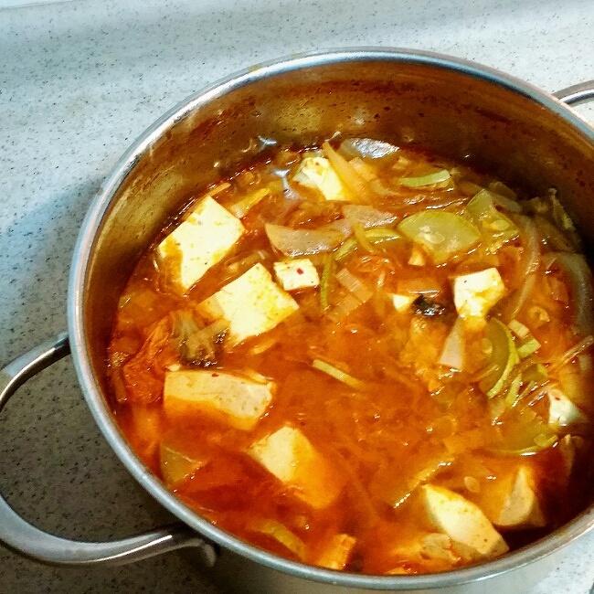 泡菜豆腐汤