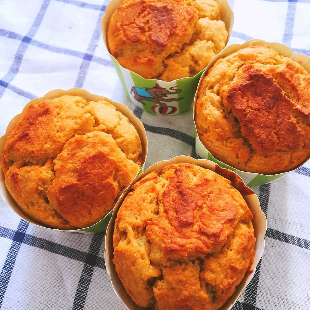 无油无糖香蕉红枣全麦马芬