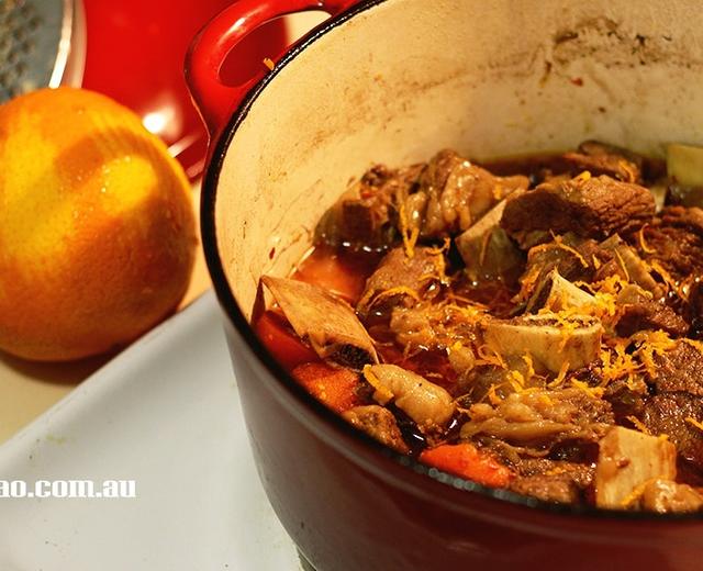 橙香牛肋排 Beef Rib Stew with Orange的做法