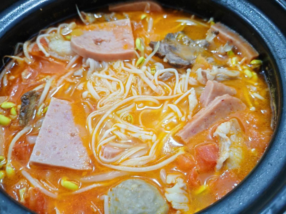 酸汤火锅