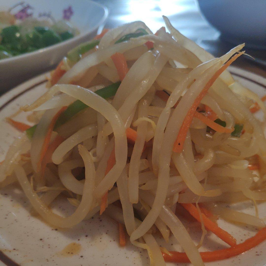 凉拌豆芽