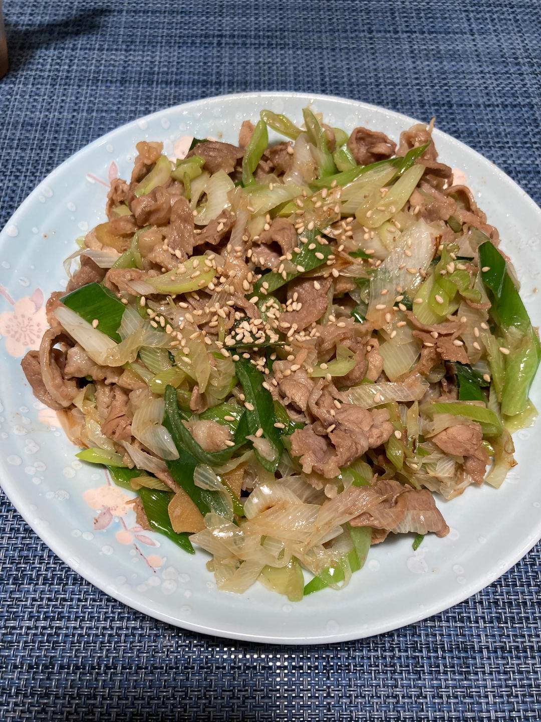 炒了20多年的葱爆羊肉