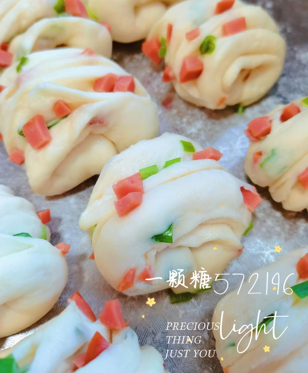 一次发酵༄「香葱火腿花卷」༄蓬松暄软👍👍👍的做法