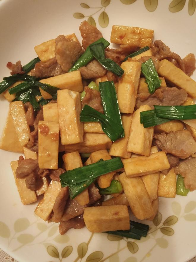 蒜苗豆腐干炒肉片的做法