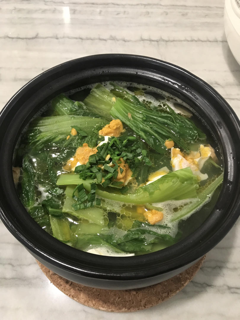 咸蛋瘦肉上汤芥菜心