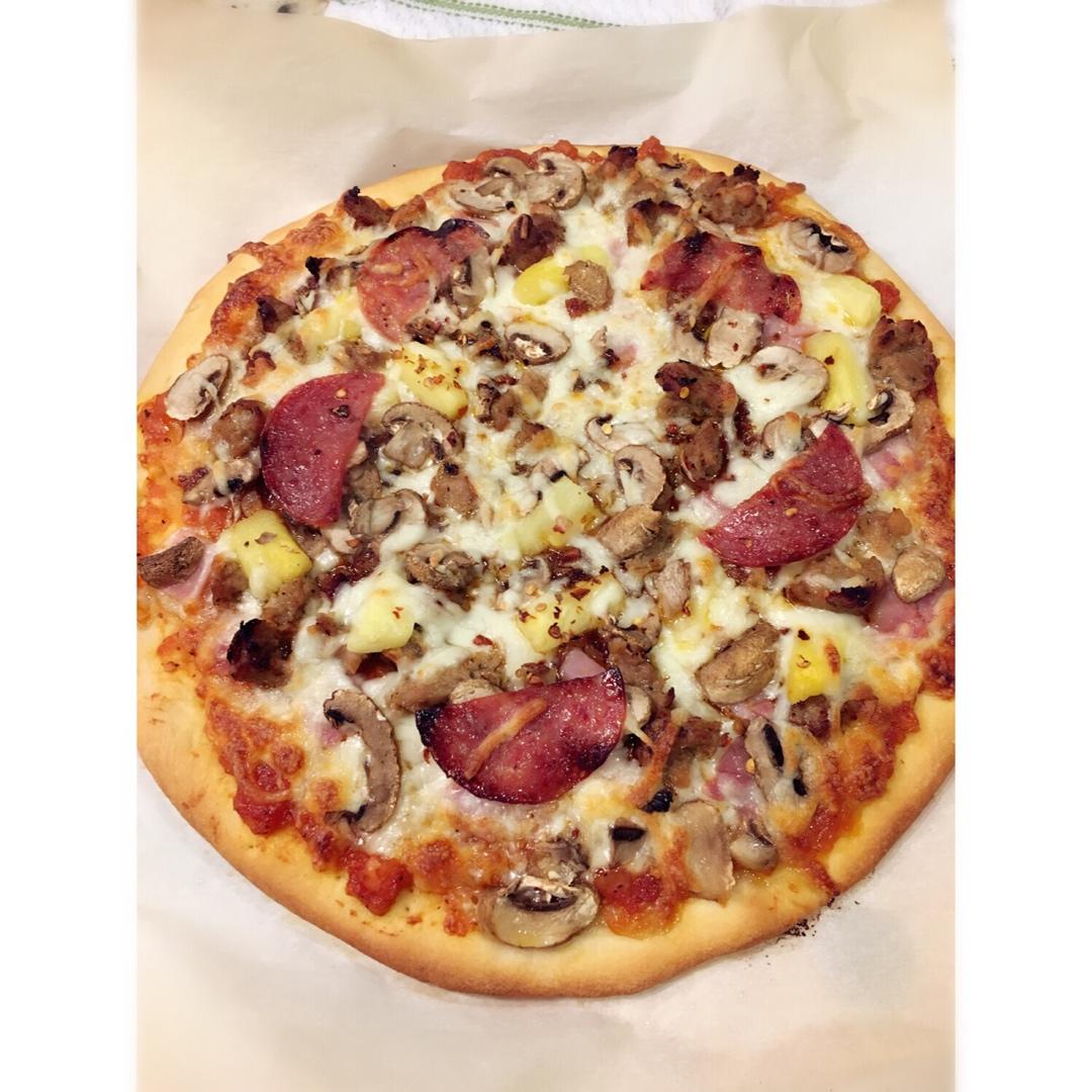萨拉米薄底披萨 Salami Pizza